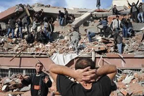 Мощное землетрясение в Ване