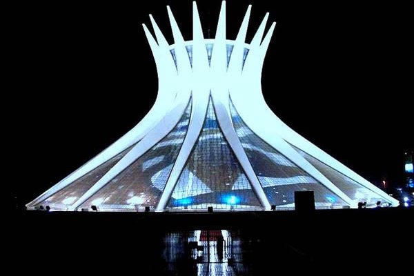 Оскару Нимейеру Исполнилось 104 Года