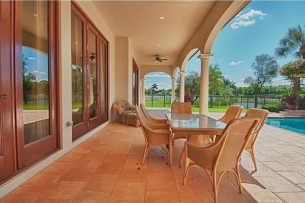 Bill Gates Buys Villa In Florida For US$ 8.7 Million For His Daughter