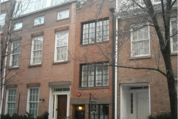 Նյու Յորքում Վաճառվել Է Քաղաքի Ամենանեղ Տունը