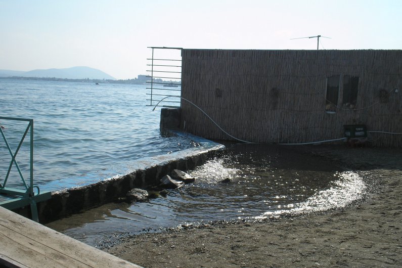 Прибрежная зона отдыха Севанского полуострова сегодня