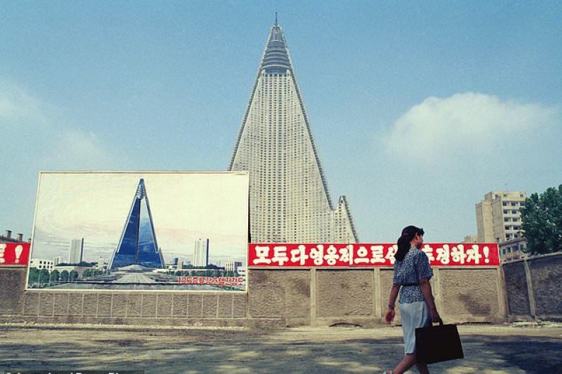 Worlds Tallest Unoccupied Building Renovates