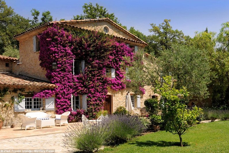 Former Home Of French Singer Edith Piaf Goes On The Market