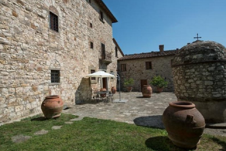 Michelangelo’s Former Tuscan Villa Is On Market For US$ 9.3 Million