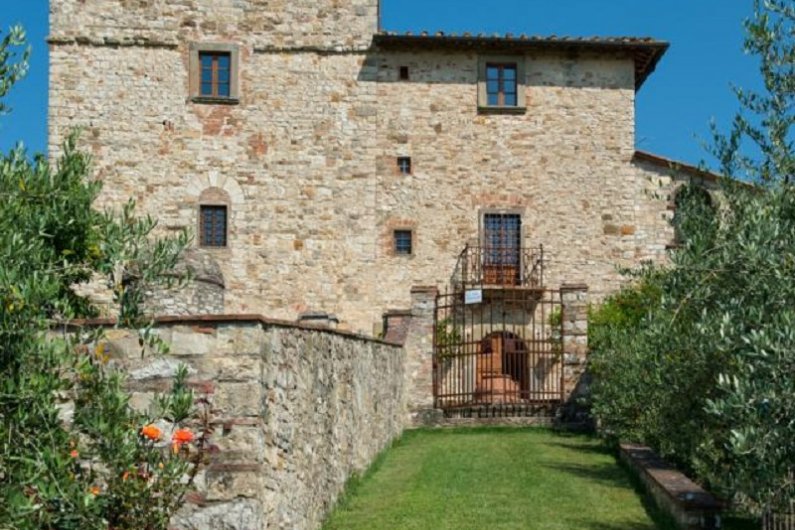 Michelangelo’s Former Tuscan Villa Is On Market For US$ 9.3 Million