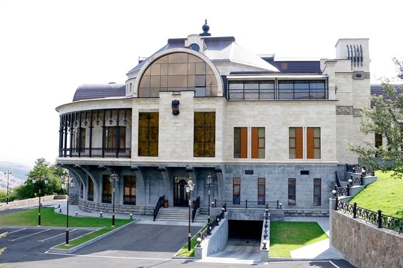 Մուլտի Ռեստ Հաուս Հյուրանոց