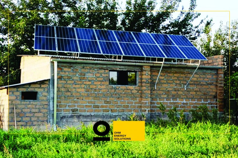 Solar power system in Parakar