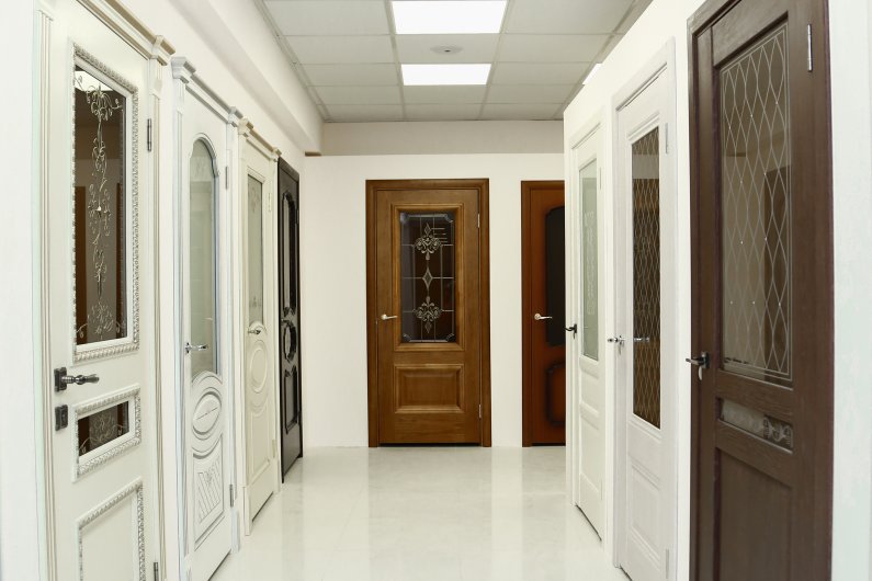 միջսենյակային դռներ