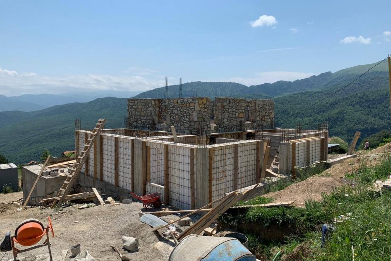 էկո պանելներով շինություն