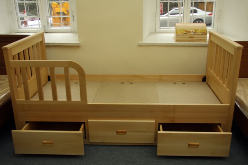 Պատվերով Կահույք