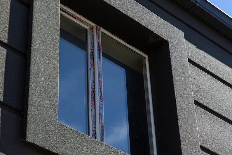 Facade decor