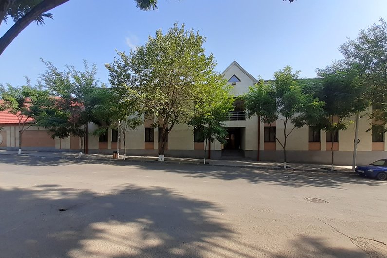 Դպրոցների կառուցում