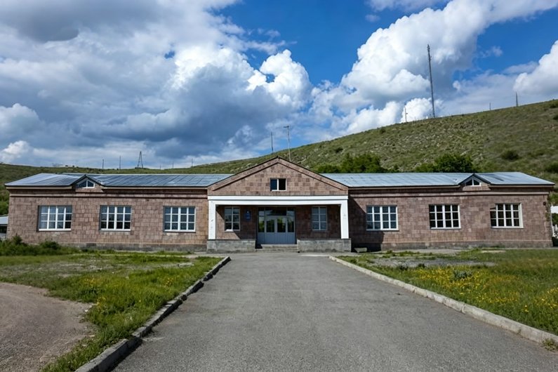 Դպրոցների կառուցում