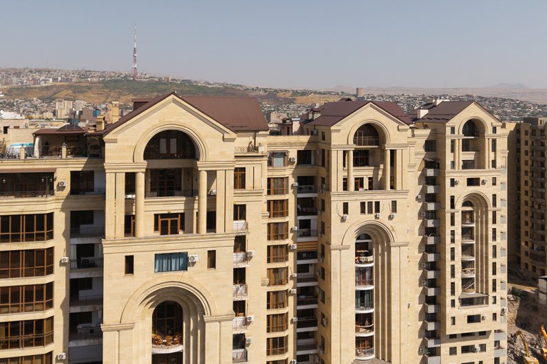 Բնակելի Շենքերի Կառուցում